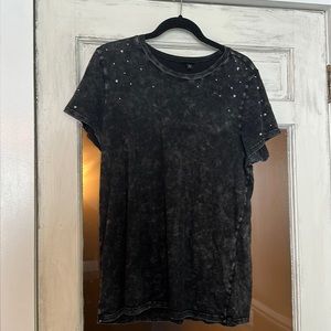 Torrid distressed tee with pearls